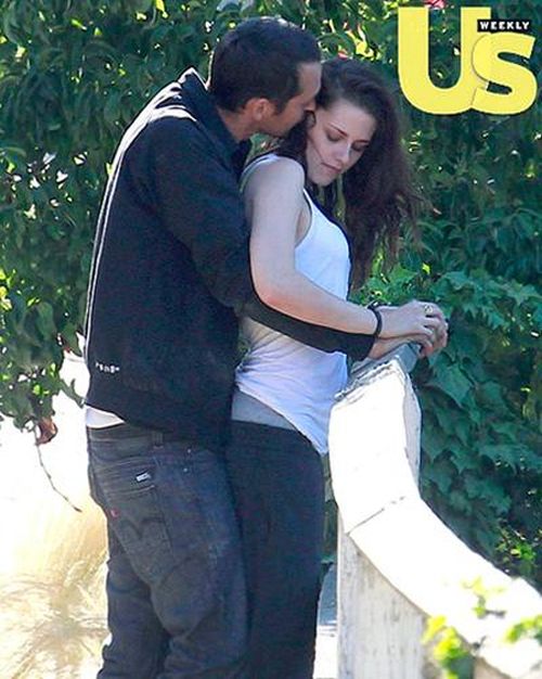 Kristen Stewart Cheating on Robert Pattinson (12 pics)