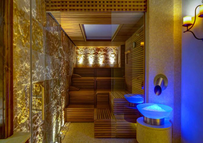 Monastero Santa Rosa Hotel in Italy (39 pics)