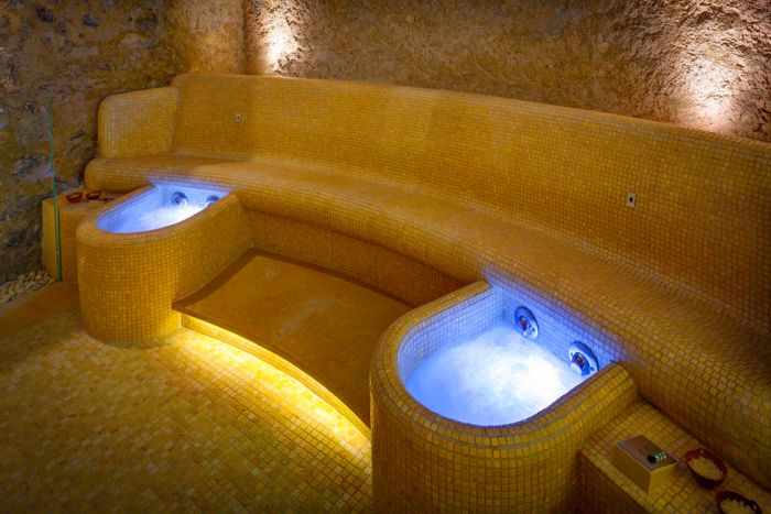 Monastero Santa Rosa Hotel in Italy (39 pics)