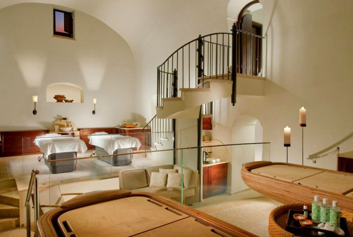 Monastero Santa Rosa Hotel in Italy (39 pics)