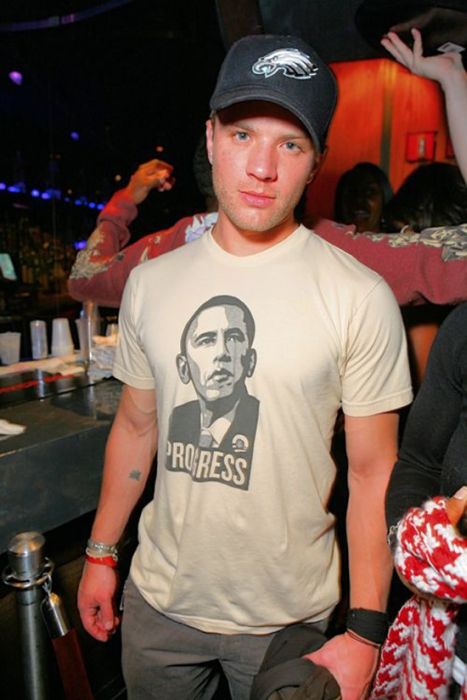 Celebrities Wearing Celebrity T-shirts (49 pics)