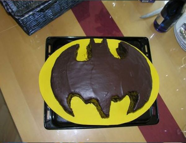 Batman Cake (7 pics)
