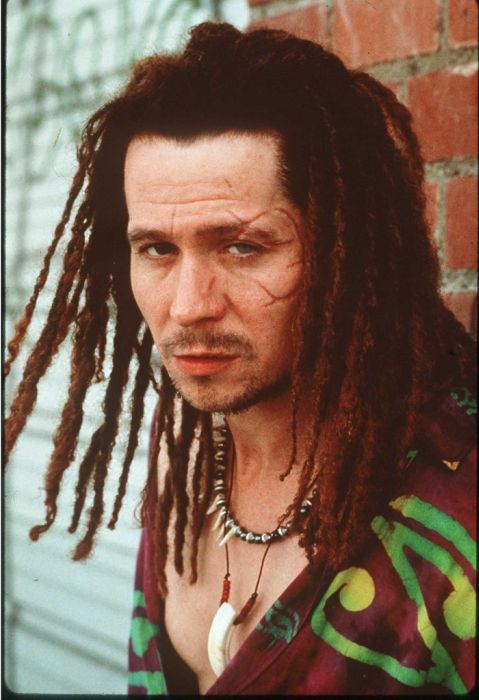 Many Faces of Gary Oldman (11 pics)