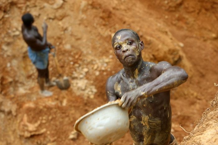 Gold Mining in Ghana (34 pics)