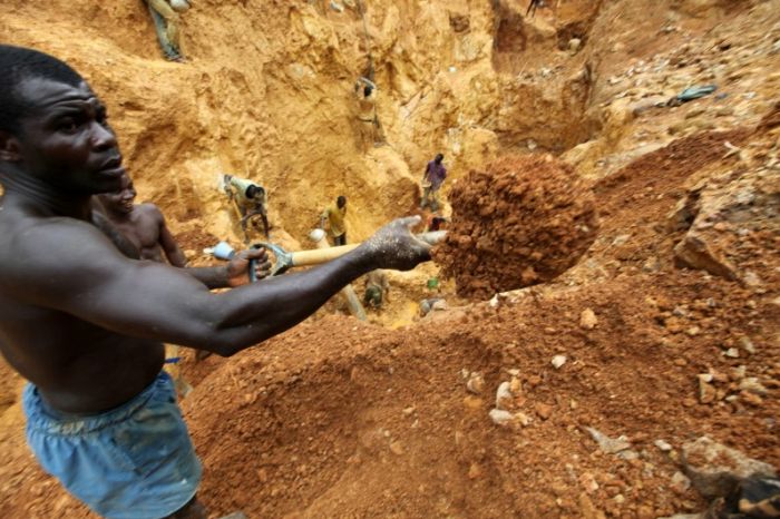 Gold Mining in Ghana (34 pics)