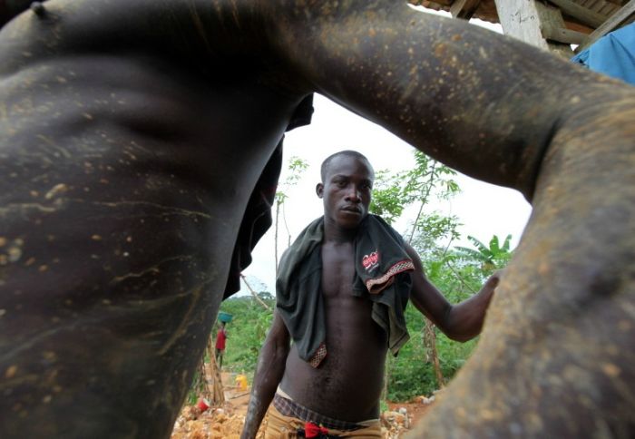 Gold Mining in Ghana (34 pics)