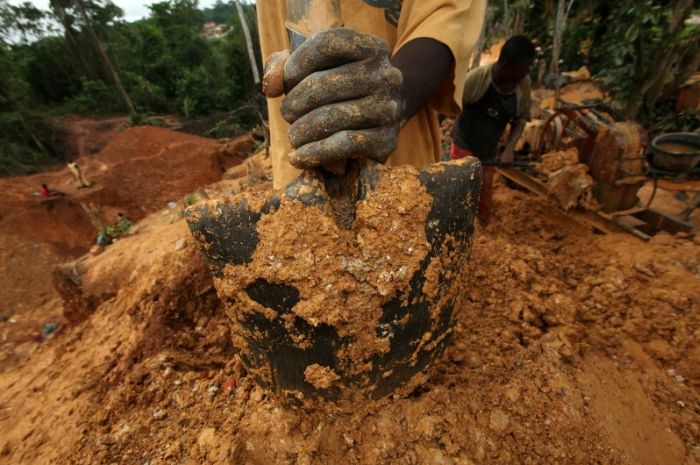 Gold Mining in Ghana (34 pics)