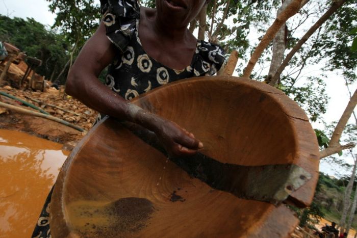 Gold Mining in Ghana (34 pics)