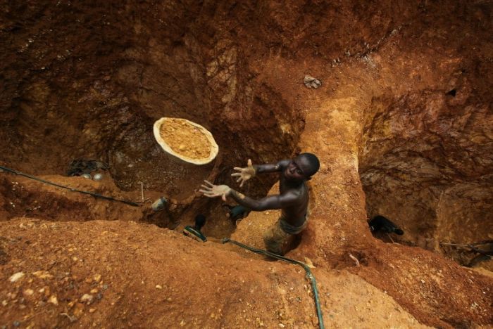 Gold Mining in Ghana (34 pics)