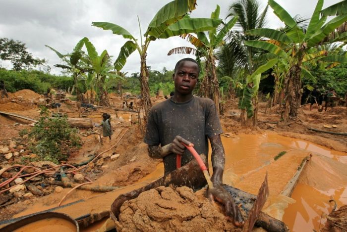 Gold Mining in Ghana (34 pics)