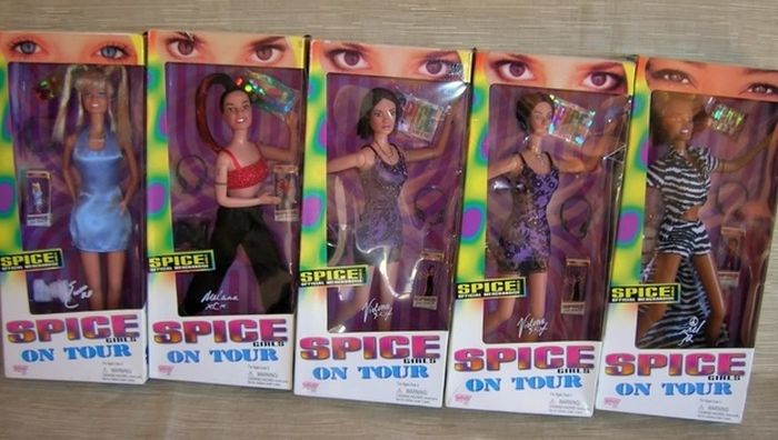 Celebrity Dolls (27 pics)