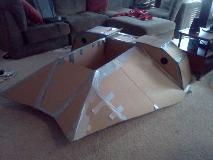 Cardboard Snow Speeder for Downhill Race (17 pics)
