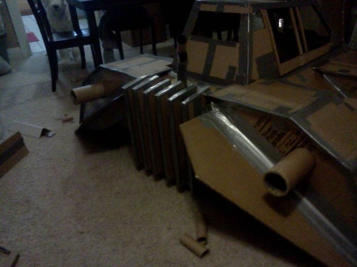 Cardboard Snow Speeder for Downhill Race (17 pics)