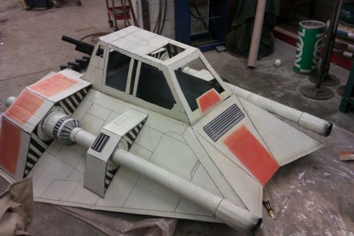 Cardboard Snow Speeder for Downhill Race (17 pics)