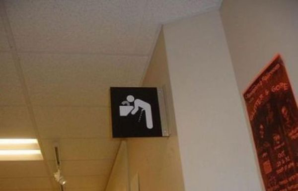 Street Signs WTF (30 pics)
