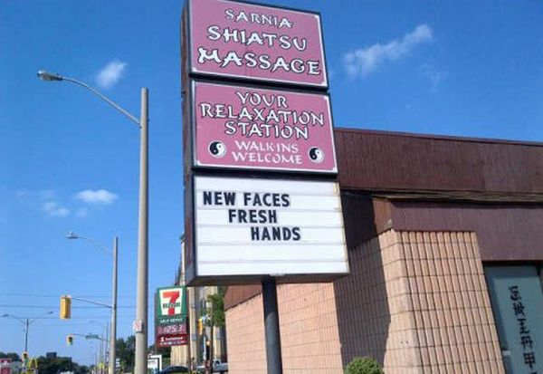 Street Signs WTF (30 pics)