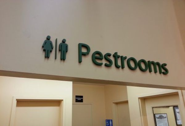 Street Signs WTF (30 pics)