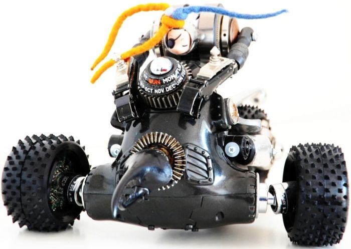 Dolls Made Out of Old Junk by Аndrea Petrachi (25 pics)