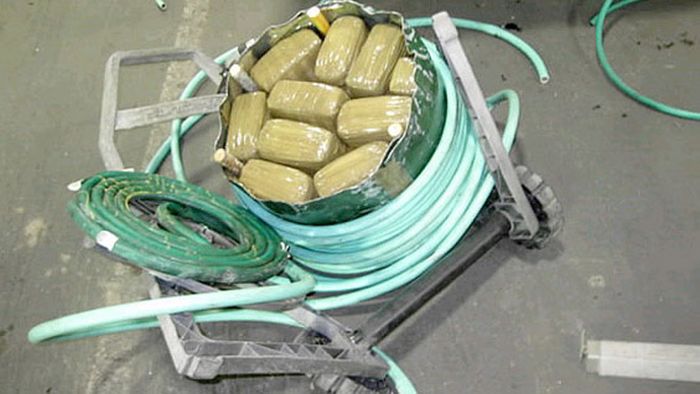 Weird Ways to Smuggle Drugs (43 pics)