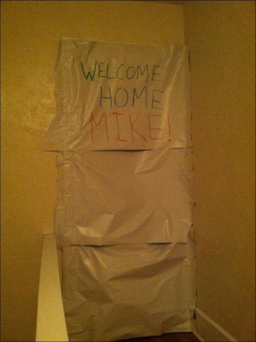 1500 Balloons Roommate Prank (17 pics)