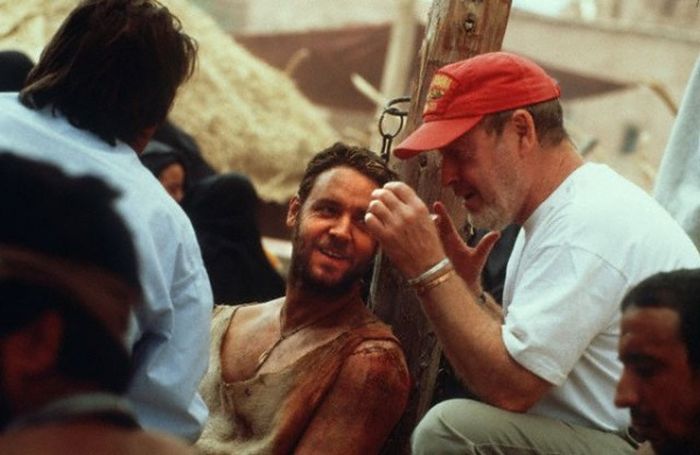 Behind the Scenes of the Famous Movies (26 pics)