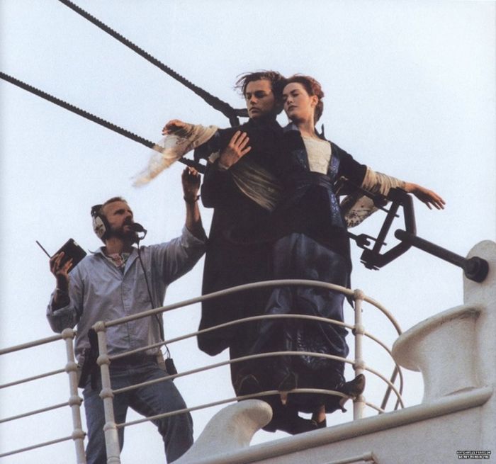 Behind the Scenes of the Famous Movies (26 pics)
