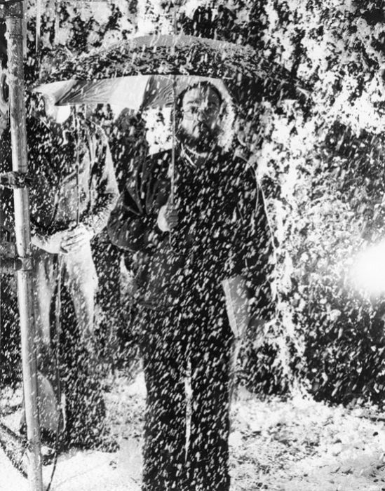 Behind the Scenes of the Famous Movies (26 pics)