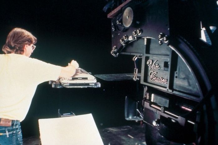 Behind the Scenes of the Famous Movies (26 pics)