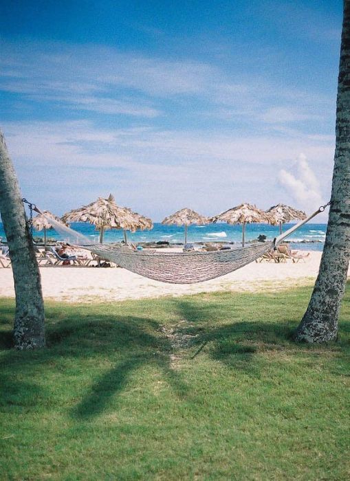 The Best Places for a Hammock (25 pics)