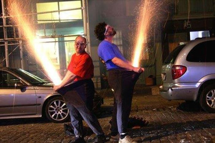 Men Doing Crazy and Weird Things (60 pics)