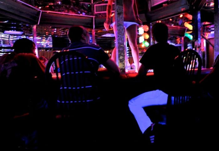 Photos From Inside Tampa's Most Famous Strip Club (21 pics)