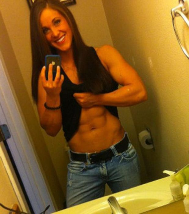 Girls with Abs, Hot or Not? (45 pics)