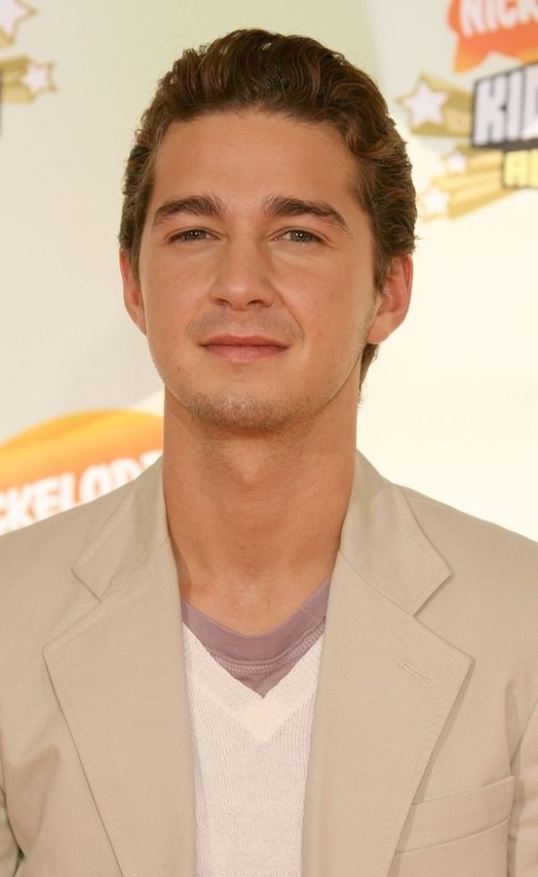 The Evolution Of Shia LaBeouf's Hair (13 pics)