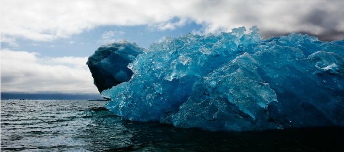 Icebergs by Camille Seaman (49 pics)