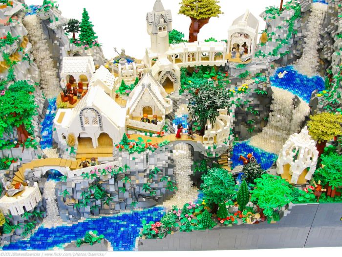 LEGO Rivendell (33 pics)