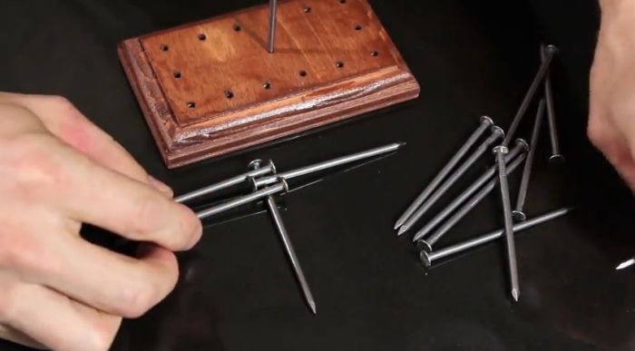 15 Nails Balance Trick (31 pics)