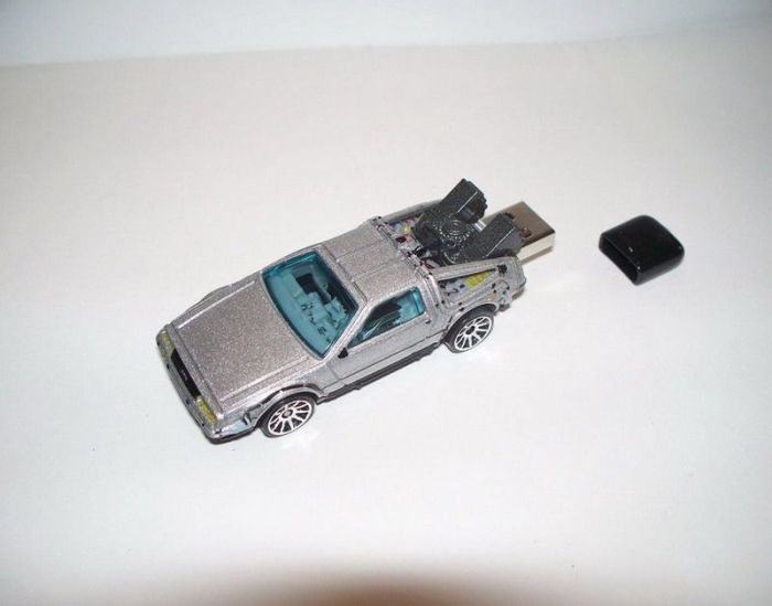 Creative USB Sticks (103 pics)