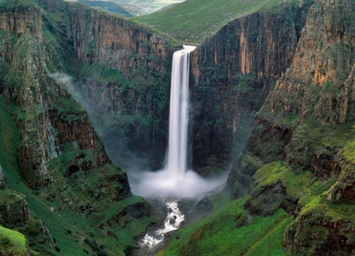 Beautiful Waterfalls (23 pics)