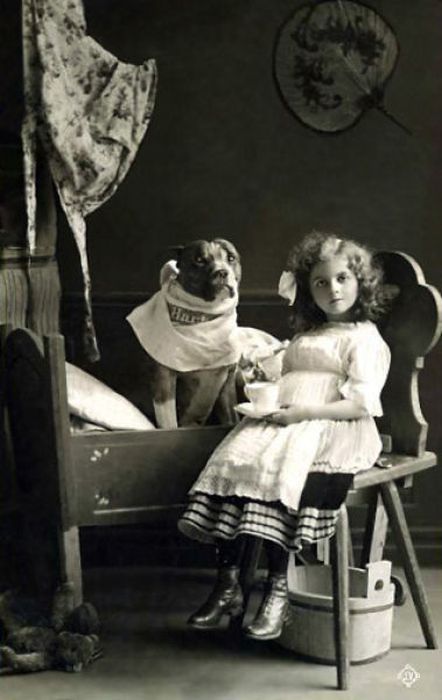 Awkward Vintage Photos Of Animals (30 pics)