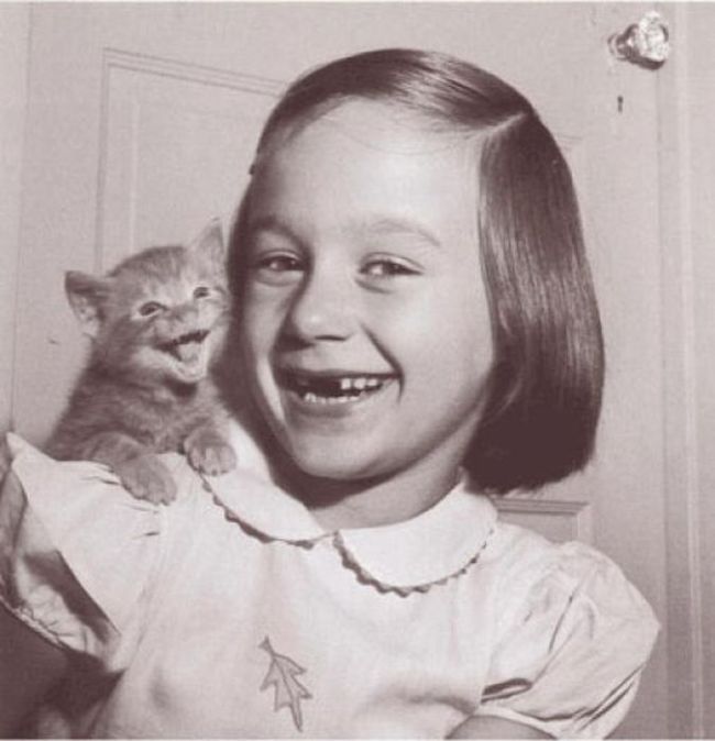 Awkward Vintage Photos Of Animals (30 pics)