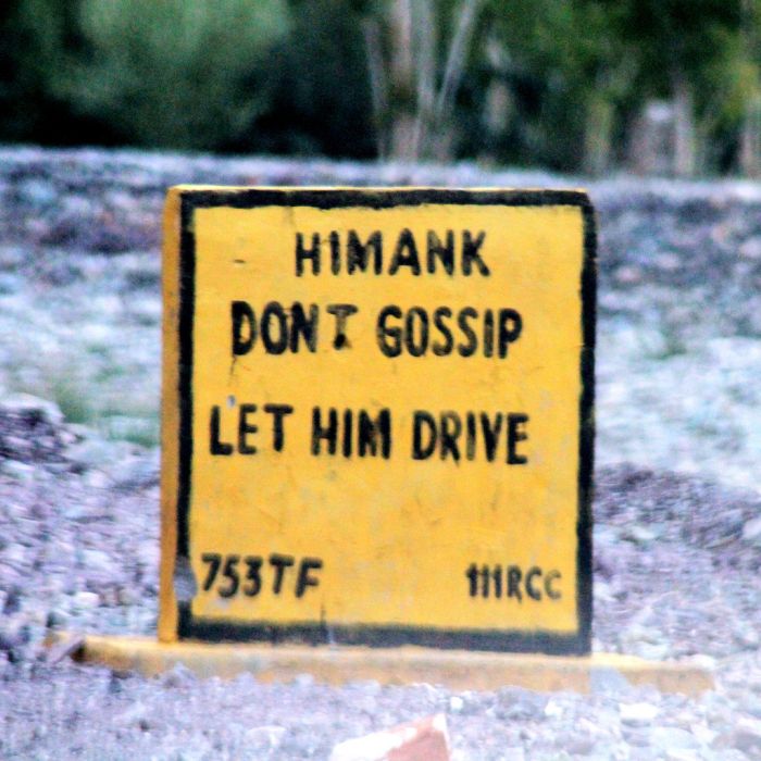 Warning Road Signs in India (30 pics)