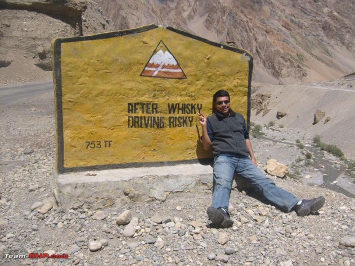 Warning Road Signs in India (30 pics)