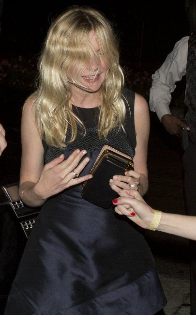 Drunk Kirsten Dunst (17 pics)