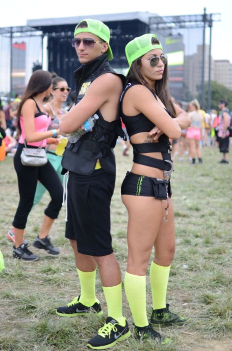 Ravers (64 pics)