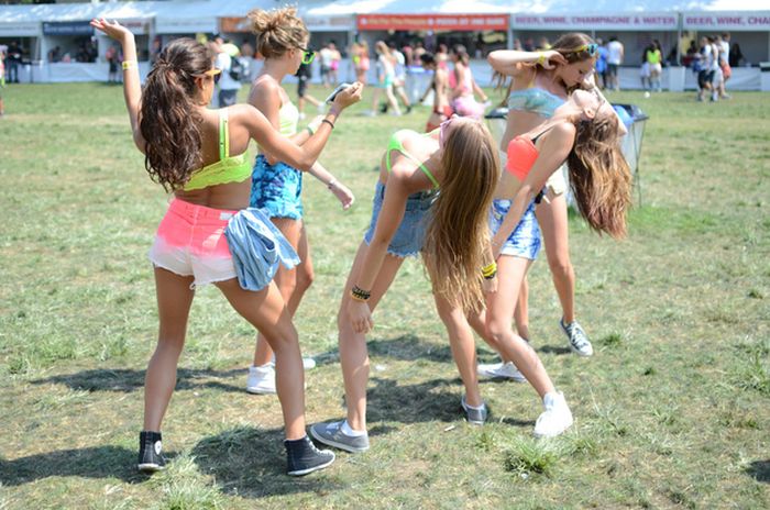 Ravers (64 pics)