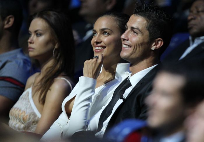 Irina Shayk's Beautiful Curves (7 pics)