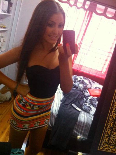 Hot Self-Taken Mirror Pics (52 pics)