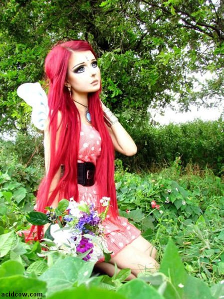 Girl Who Looks Like an Anime Doll (27 pics)