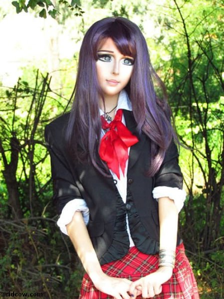 Girl Who Looks Like an Anime Doll (27 pics)