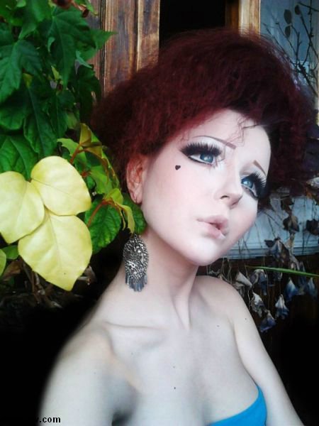 Girl Who Looks Like an Anime Doll (27 pics)